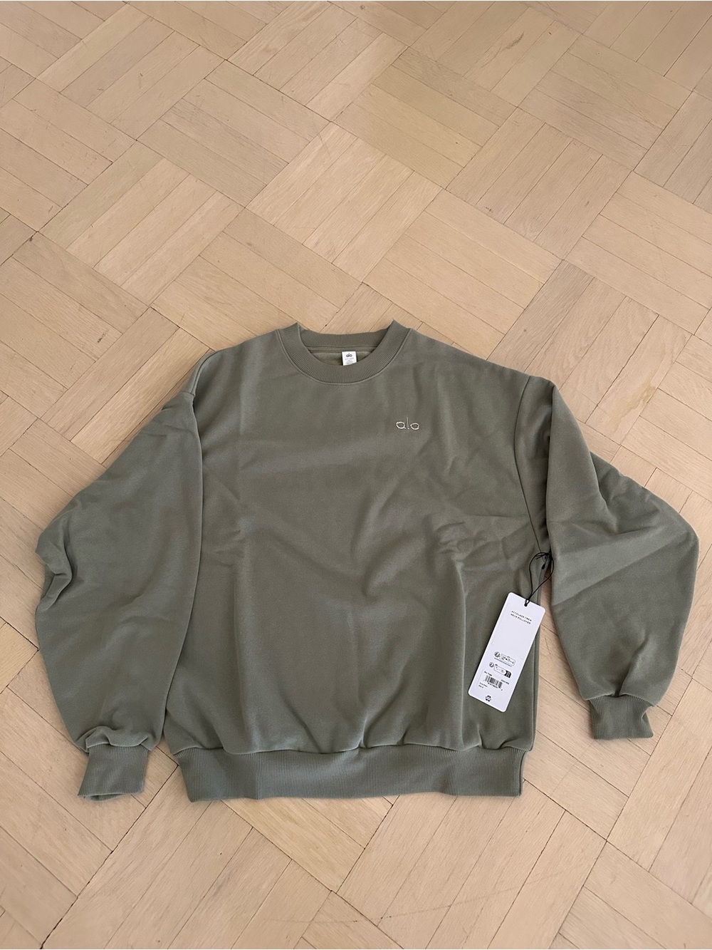 Alo Yoga Accolade Crew Neck Pullover Green Dune Grass Small NWT